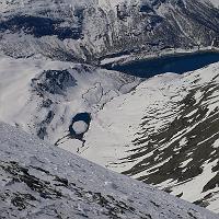  D'où nous venons: la route déneigée et le lac du Saut