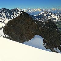 Les Cabottes devant, la montagne de la Seigne derrière