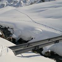  Les poutres franchies deux fois aujourd'hui. On voit d'aileurs les traces de montée et de descente.