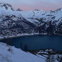  Le jour se lève sur le lac du Chevril