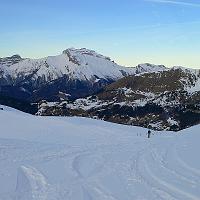  Derrière ciel bleu