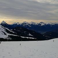  Le massif des Bauges au fond