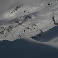  Bougnat en équilibre...ça penche