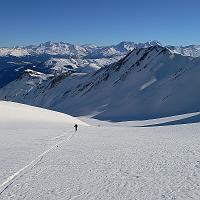  Fin de la remontée du long vallon des Povatages