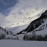  Les Prioux au premier plan