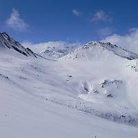  Le Roc du Blanchon à droite