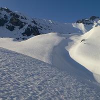  L'aiguille du Grand Fond à droite