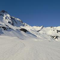  Le col de l'Arpire au fond