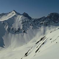 Sur l'arête, Pointe de Combe Neuve à gauche et Aiguille de la Nova à droite