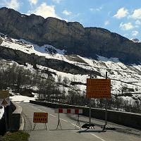 Pour l'anecdote, un 59, qui devait se rendre à la caserne de Bourg, est arrivé à toute berzingue me demandant si c'était bien la route de Bourg-St-Maurice.
