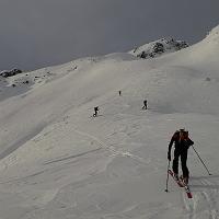  La croupe qui mène vers le col des Aiguillons, le demi-tour est proche
