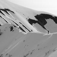  L'arête en skis...