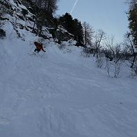  Dans la pente terminale, Cyril prend son envol