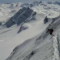  Cyril sur fond d'Italie (les rochers des Barmes de l'Ours au premier plan)