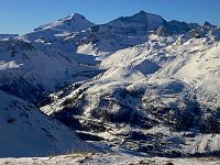  La Grande Motte et la Grande Casse de g. à d., Tignes en dessous